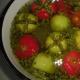 Квашеные зеленые помидоры по-быстрому