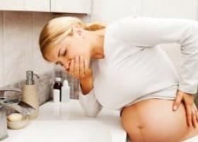 Почему появляется рвота при беременности и как с ней бороться Как влияет рвота на плод